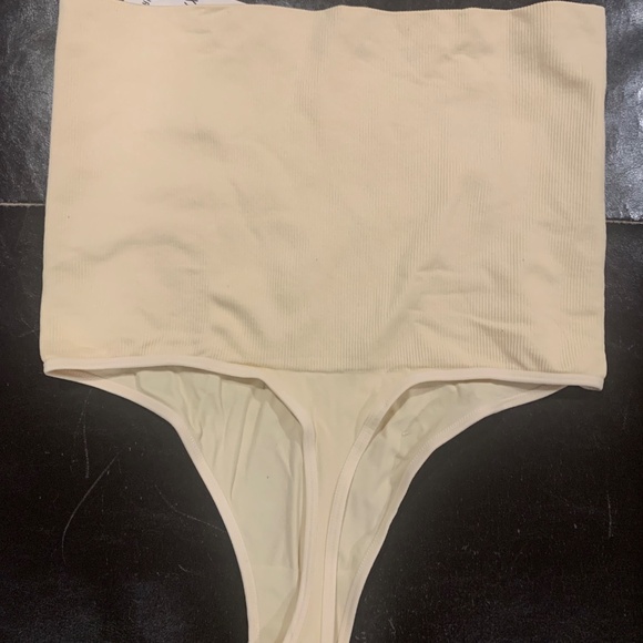 Empetua by Shapermint All Day Every Day High-Waisted Shaper Thong - Picture 2 of 4